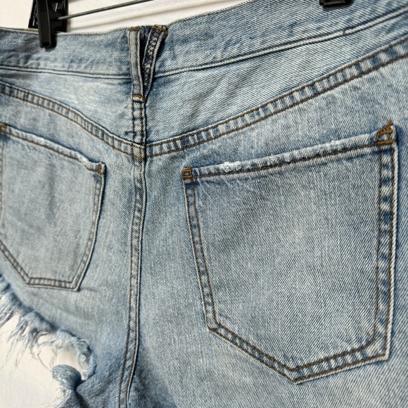 Free People Distressed Jean High Waisted Cut Off Denim Button-Up Booty Shorts - Picture 8 of 9